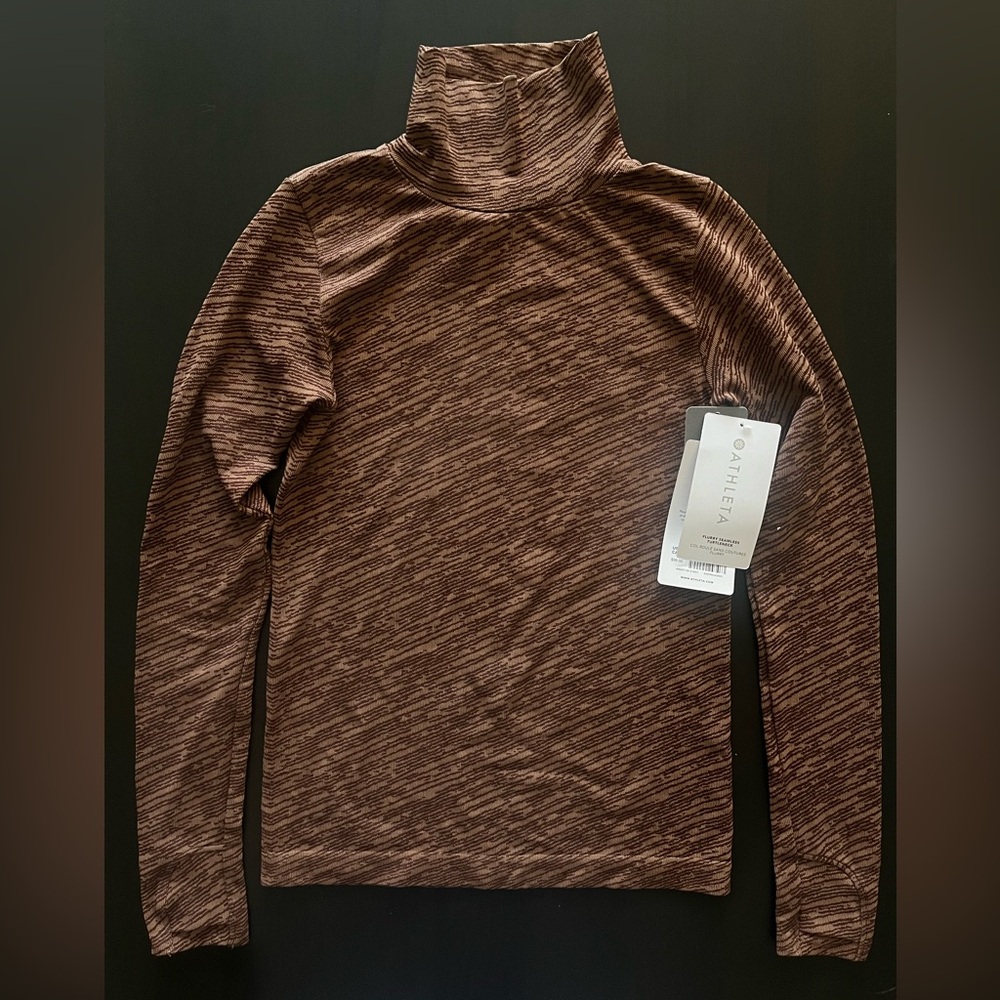 NWT Athleta Flurry Seamless Turtleneck—XS